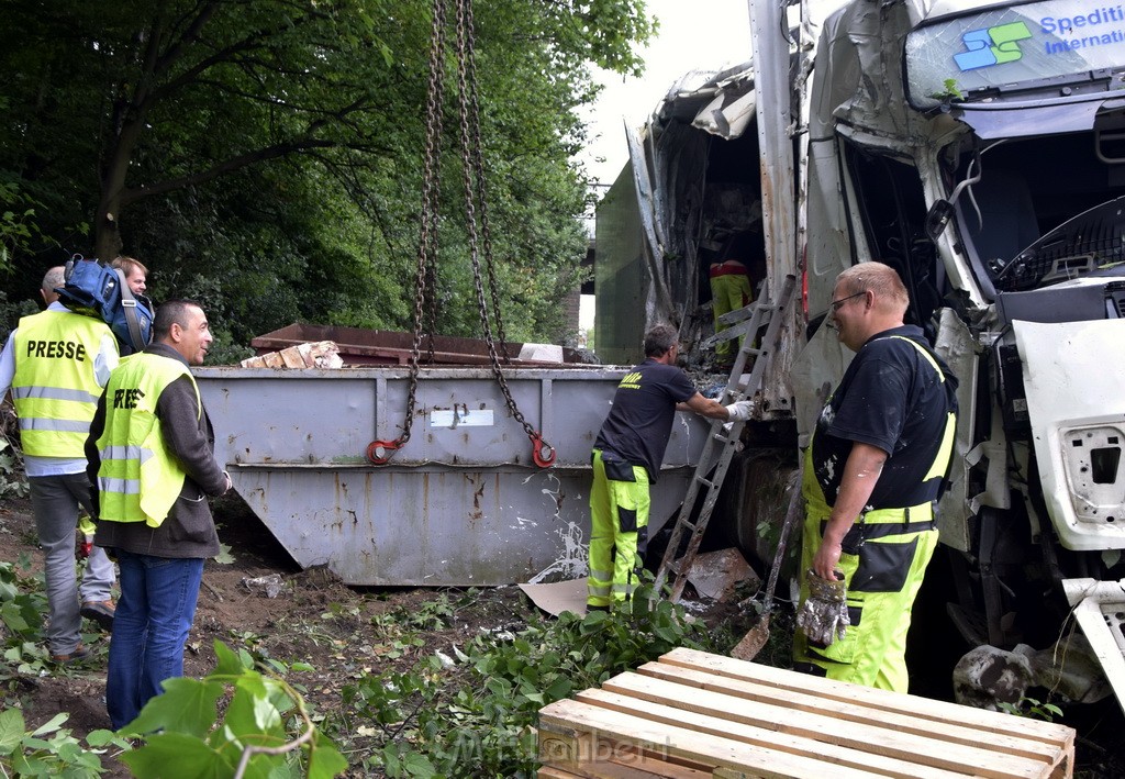 Schwerer VU A 3 Rich Oberhausen Hoehe AK Leverkusen P750.JPG - Miklos Laubert